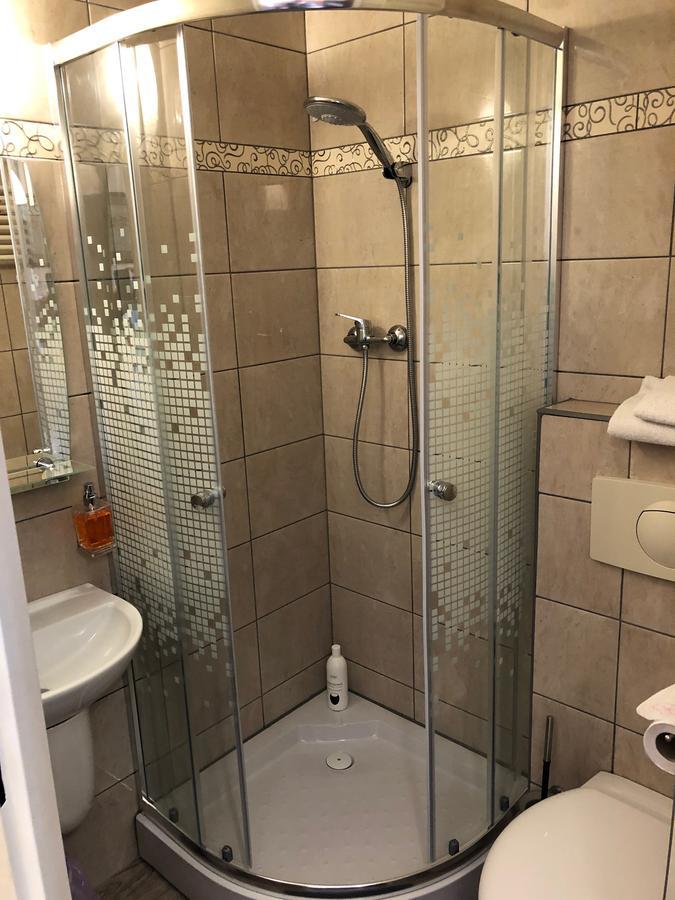 Hotel Villa Rezydent 弗罗茨瓦夫 外观 照片