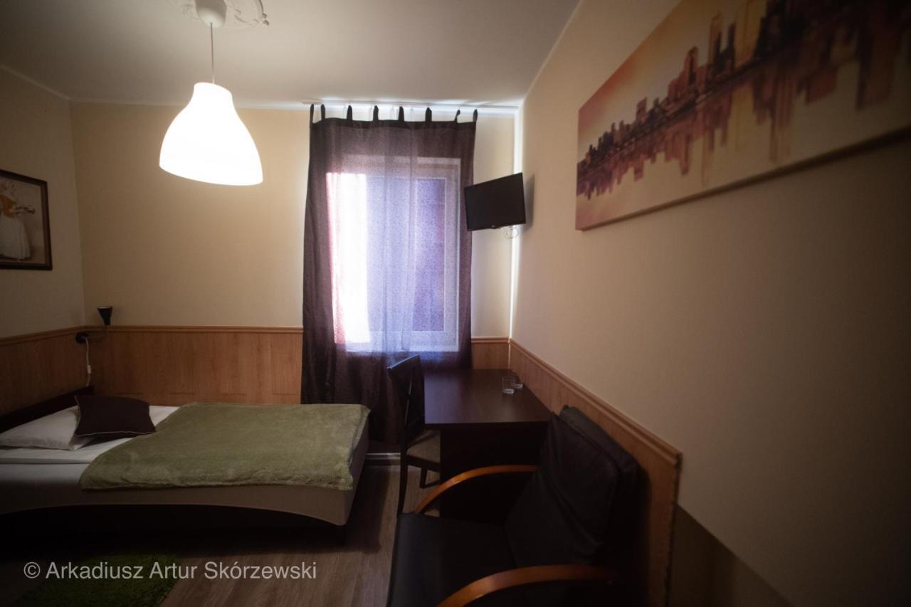 Hotel Villa Rezydent 弗罗茨瓦夫 外观 照片